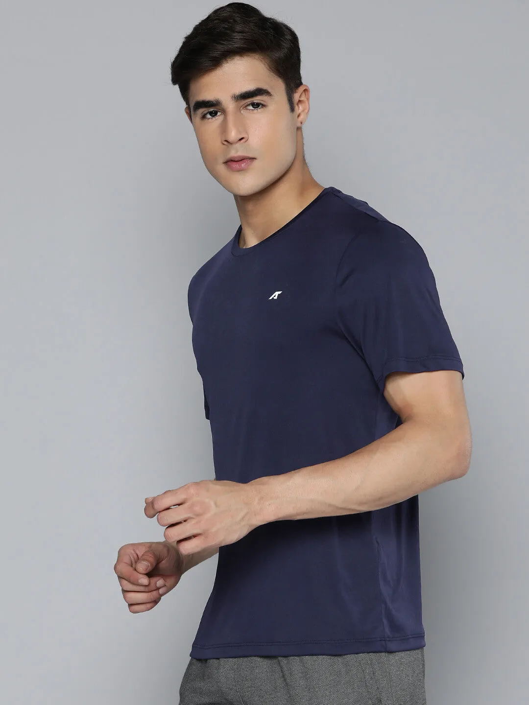 Alcis Men Navy Blue Anti Static Applique Slim Fit Running Wonder T-shirt ComfortStretch