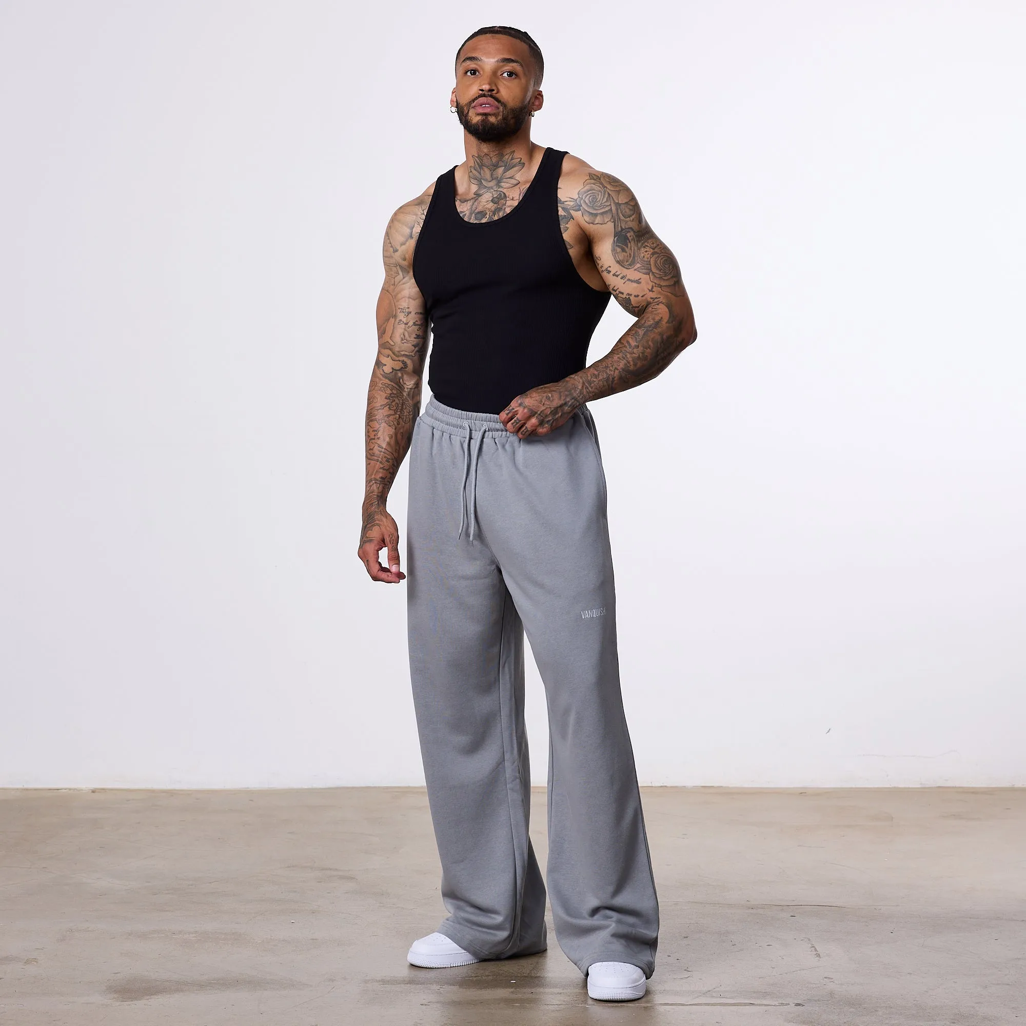 Wrinkle resistant fabric Vanquish Essential Steel Grey Straight Leg Sweatpants