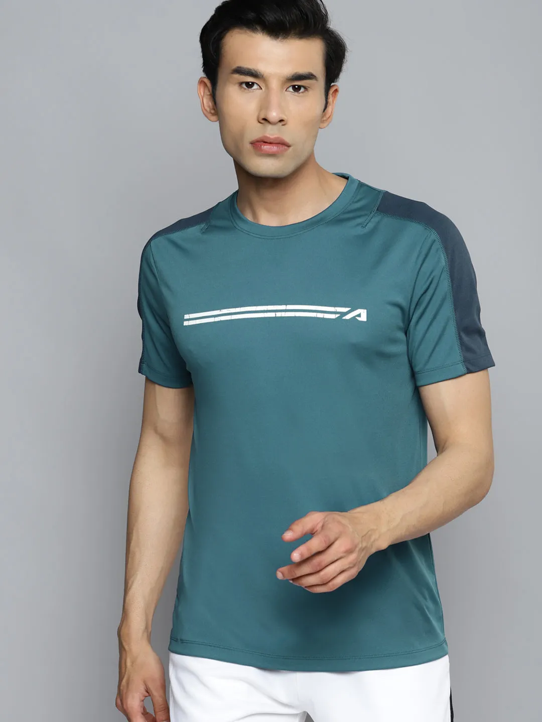 Alcis Men Blue Slim Fit Training or Gym T-shirt SeamlessConstruction