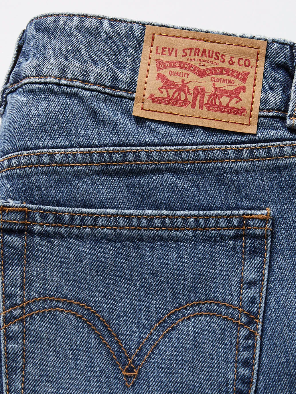 Women's Blue Loose Fit Low Rise Jeans Unisex Wear Classic Professional Wear Work Friendly