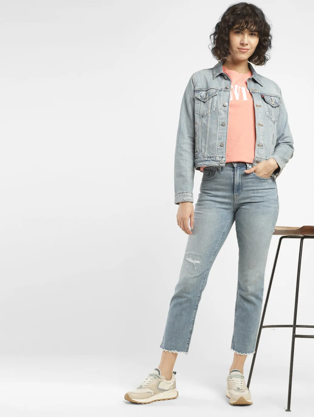 Soft Finish Fashion Focus Women's 724 Blue Straight Fit High Rise Jeans