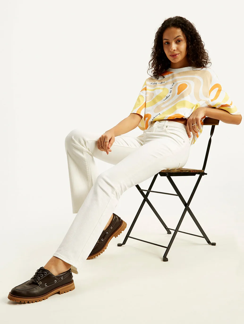 Women's 725 White Flared Fit High Rise Jeans Festival Outfit Professional Wear Classic Five Pocket Design