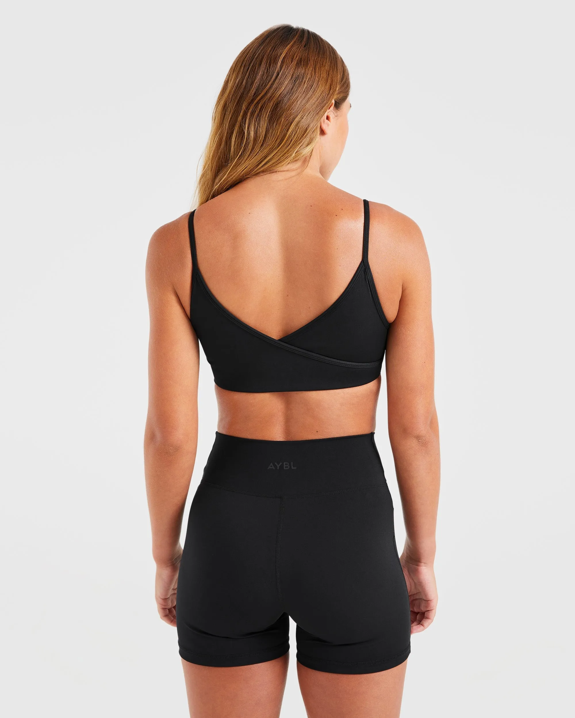 Open-back seams Versatile Design Sculpt Wrap Sports Bra - Black