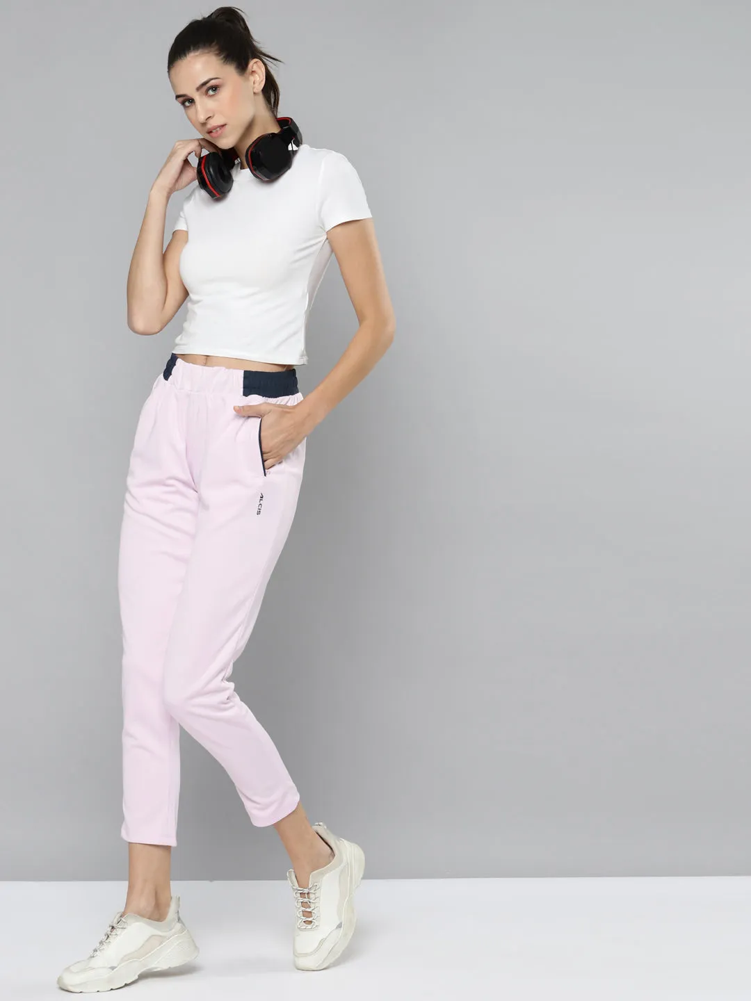 ExpandableSidePanels Alcis Women Lilac Solid Slim Fit Track Pants