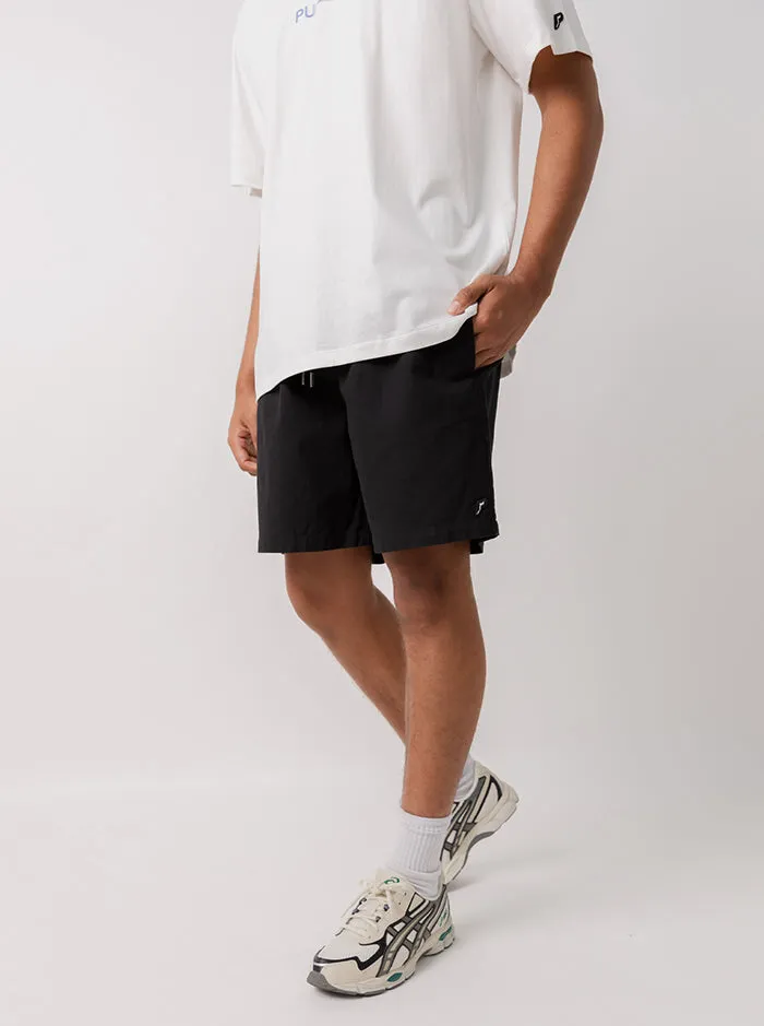 Retreat Shorts in Black Budget - friendly