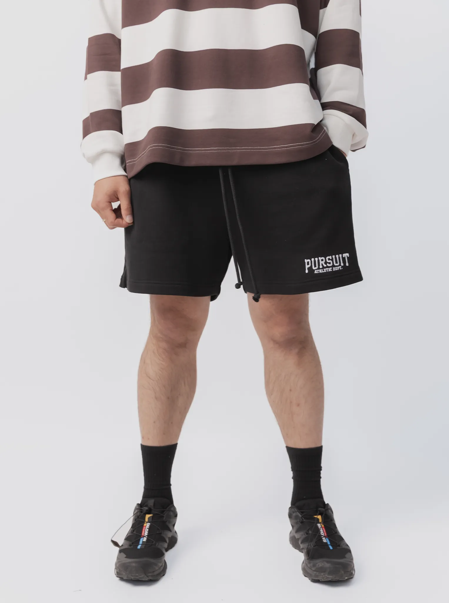 Happiness Short in Court Black Striped Pattern Basic Look