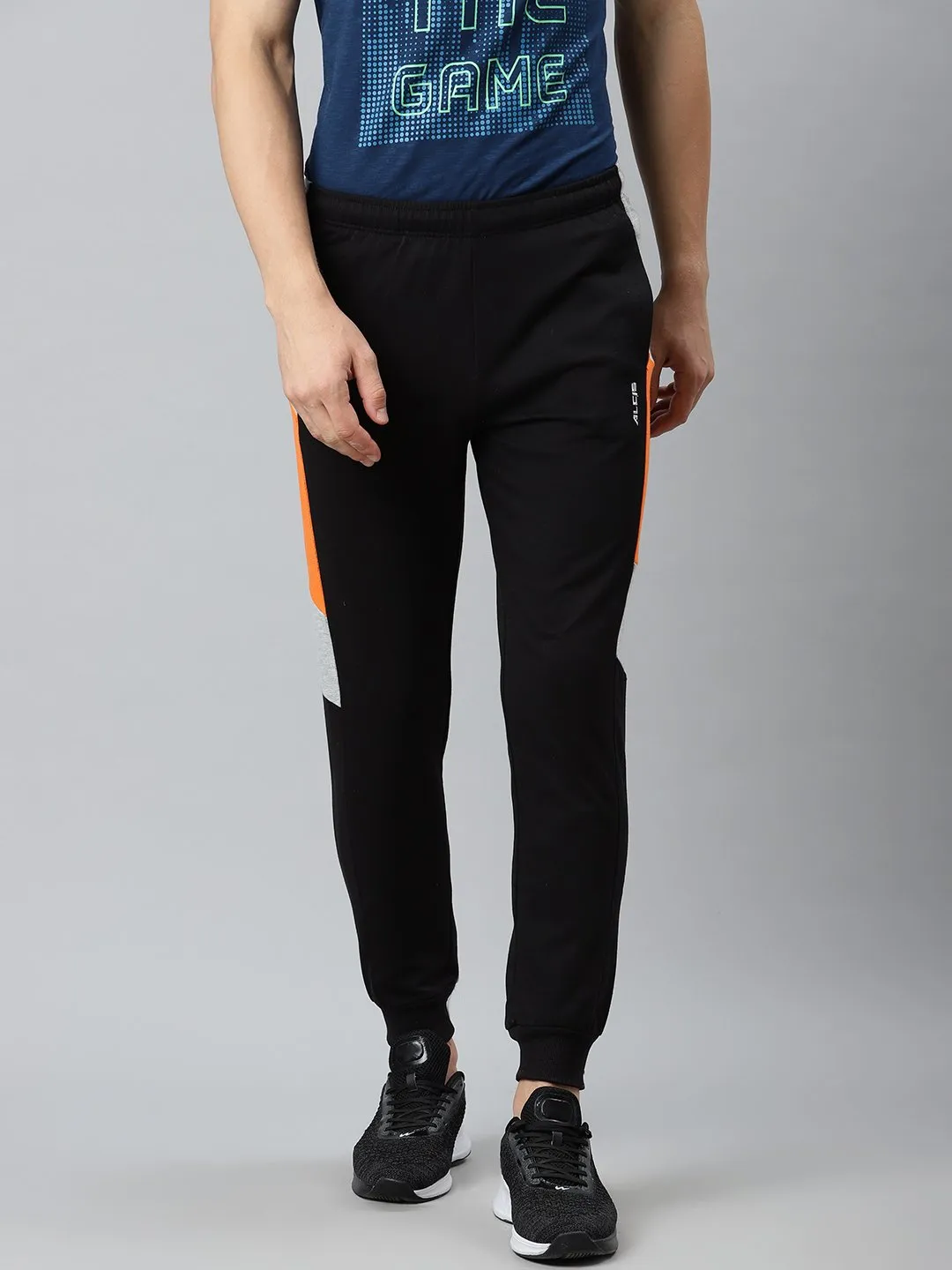 Alcis Men Black Solid Slim Fit Mid-Rise Joggers Abrasion Resistant Fabric Street Comfort