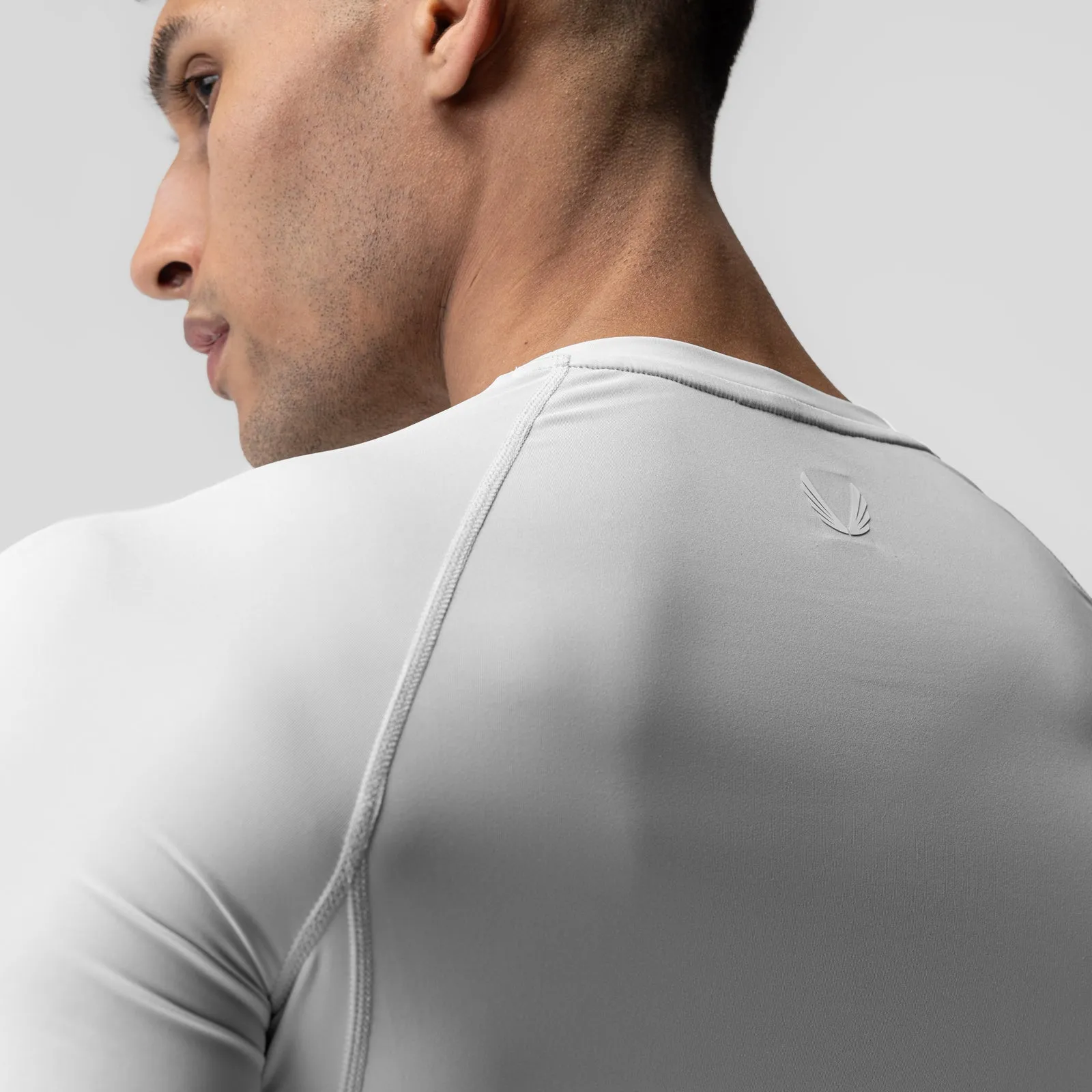 Vibrant Colors 1027. WarpFlexx-Lite? Half-Sleeve Baselayer - Light Grey