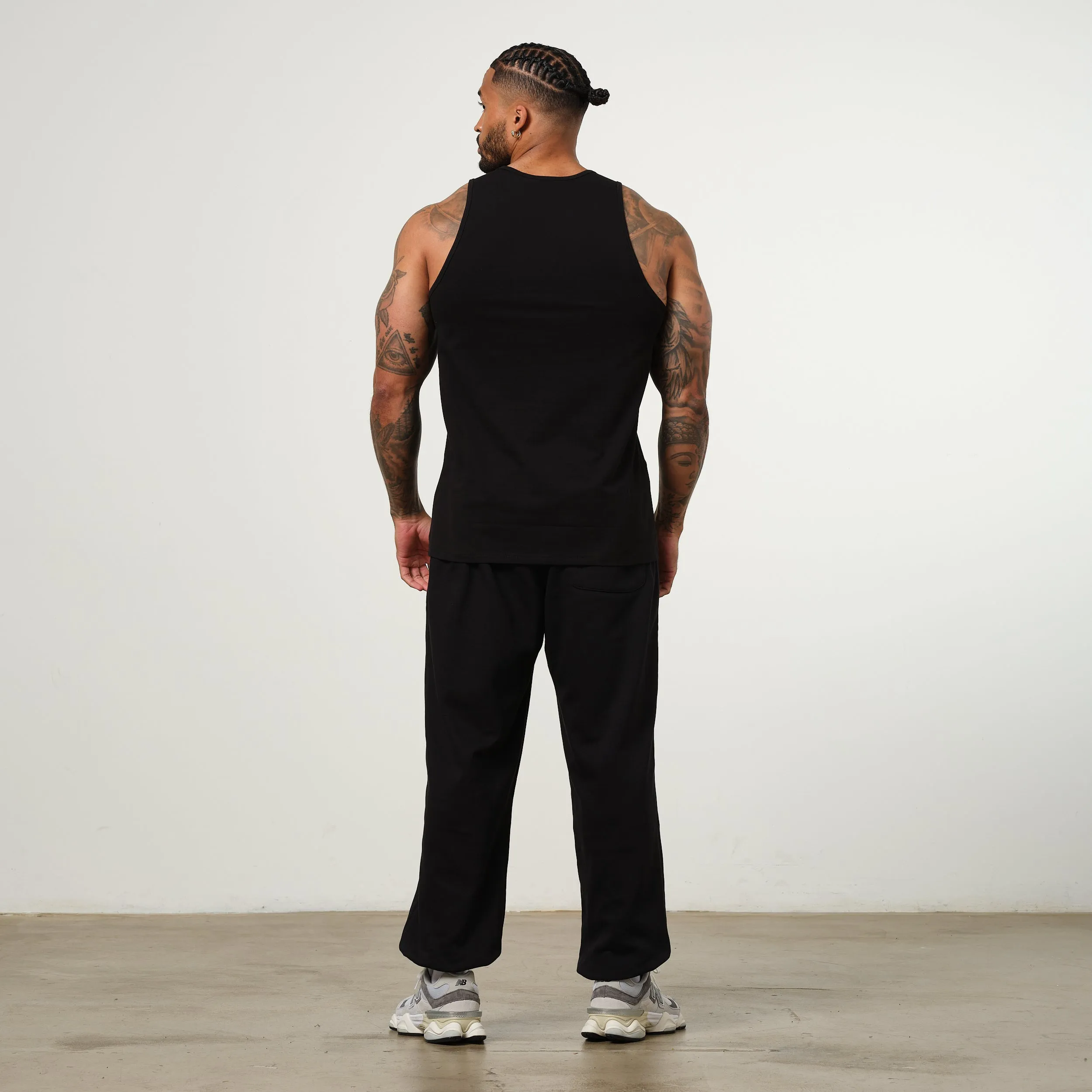 Vanquish Essential Black Regular Fit Tank Top anti - slip