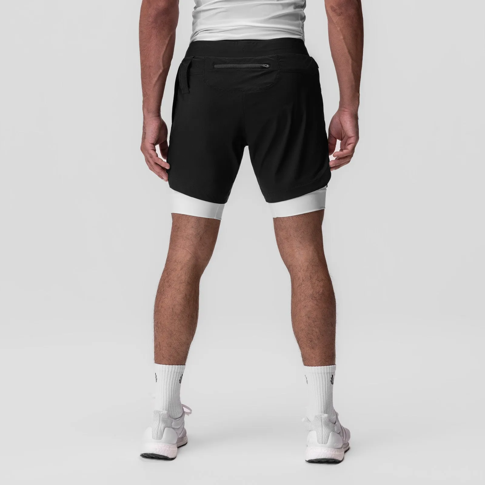 0866. Tetra-Lite? 7" Liner Short - Black "Cyber"/White Classic Appeal
