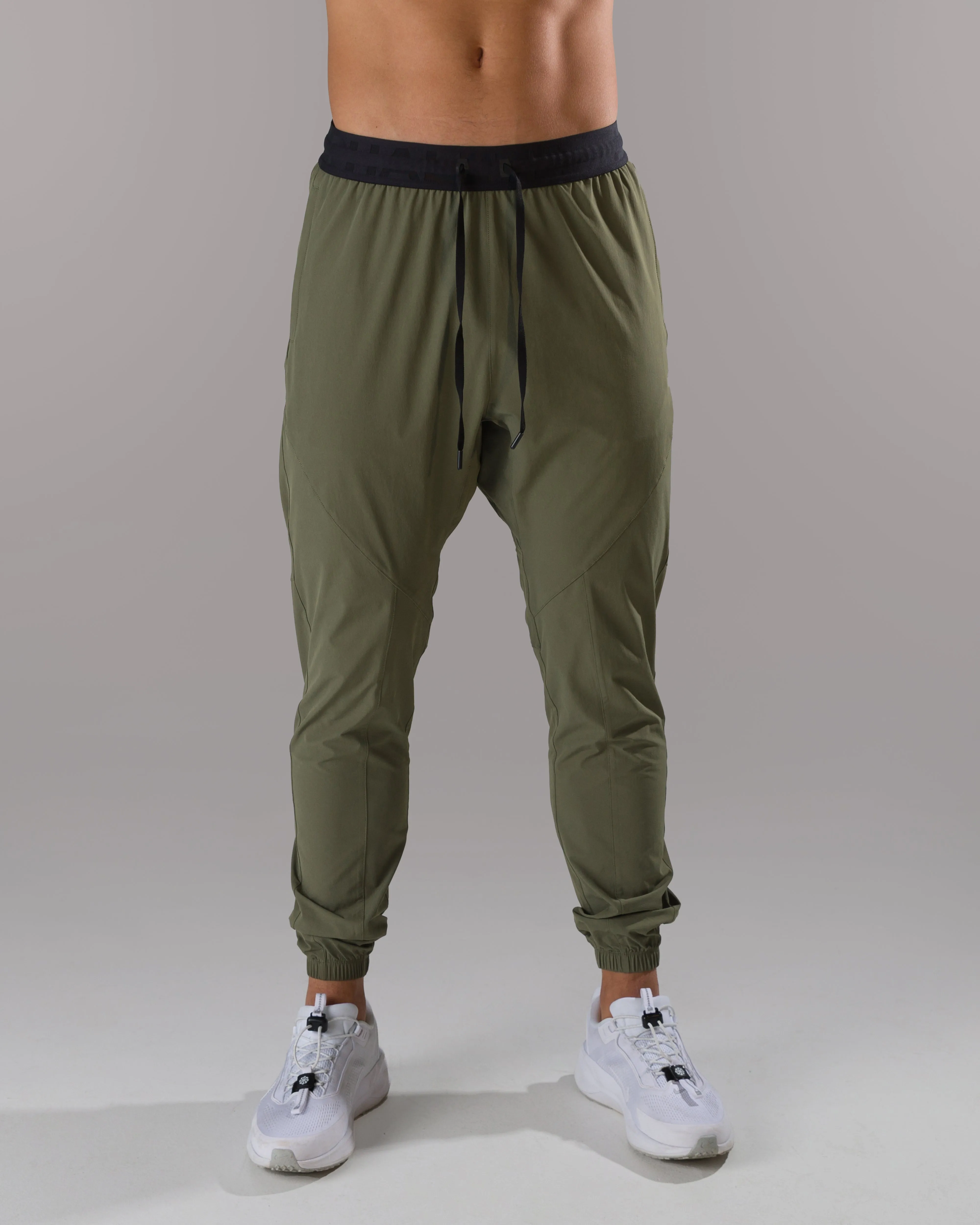 Hidden pockets Apex Jogger - Evergrit