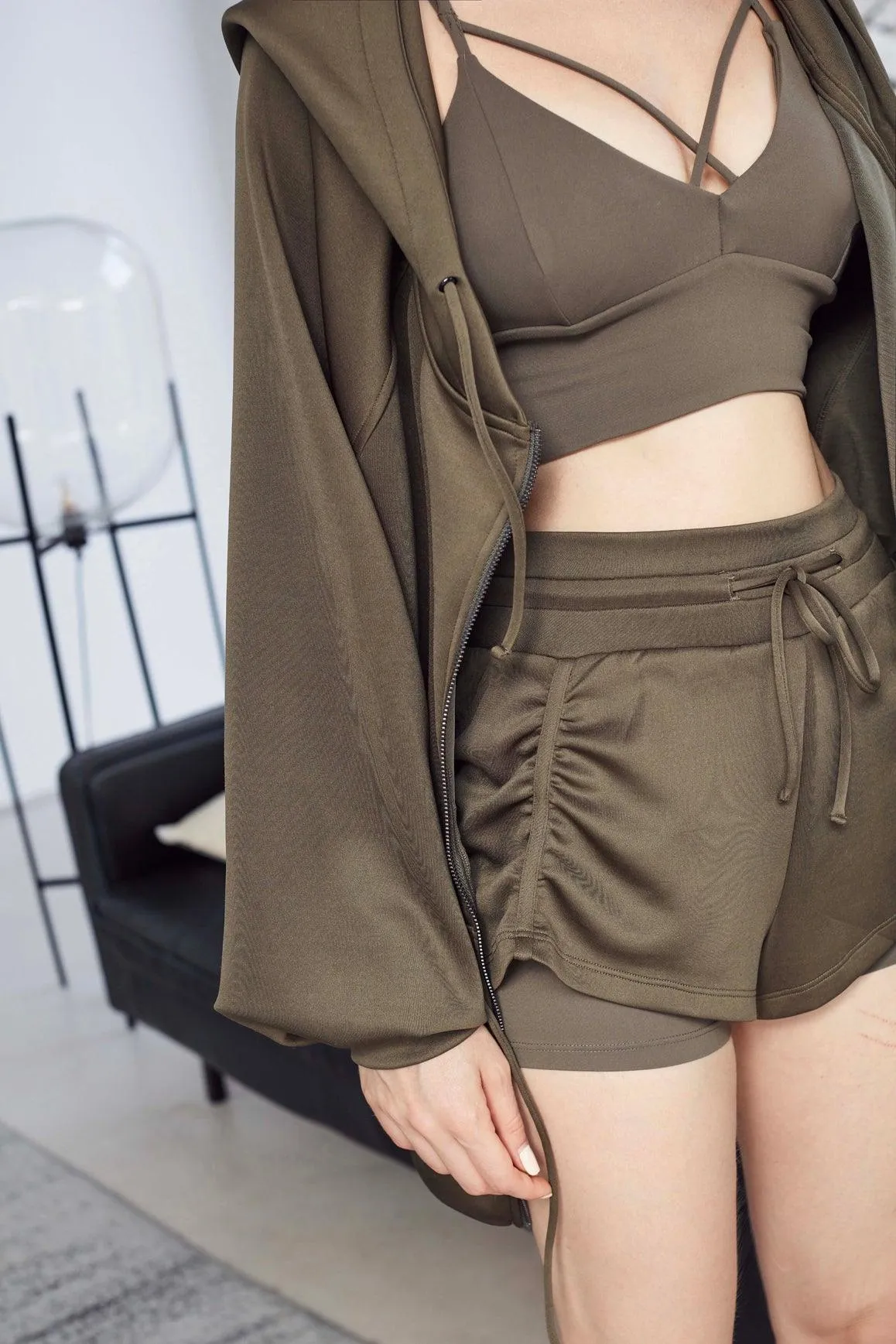 Office Wear WISKII Lustre Short