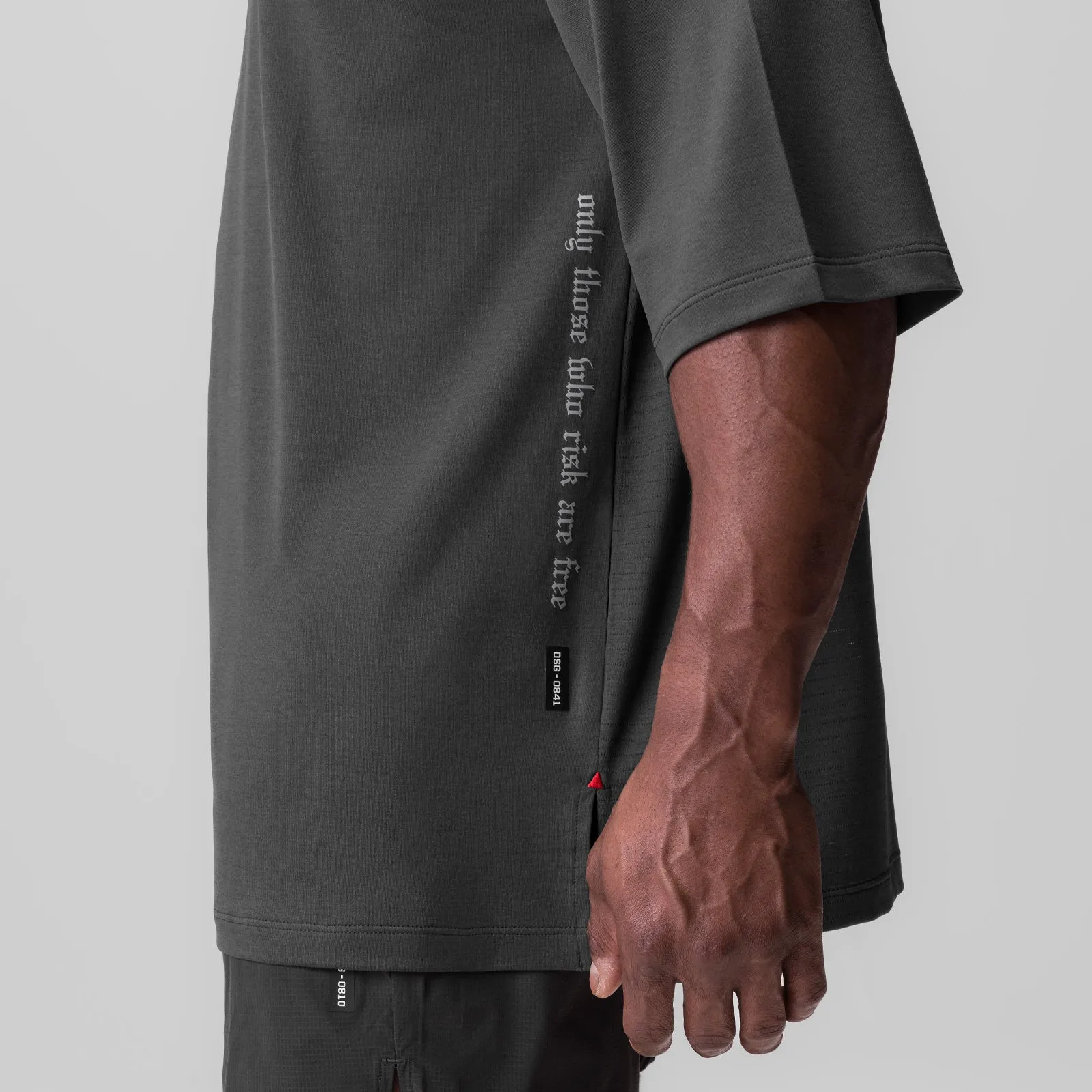 casual outing WrinkleResistant 0841. 3D-Lite? 2.0 3/4-Sleeve Oversized Tee - Space Grey "OTWR"