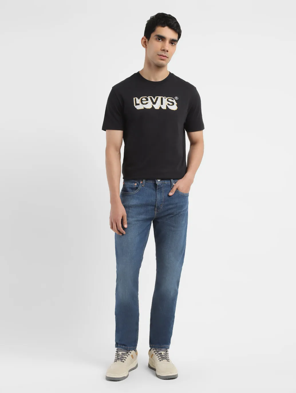 Comfortable Outfit Traveler Gear Smart Casual Men's 512 Blue Slim Tapered Fit Mid Rise Jeans