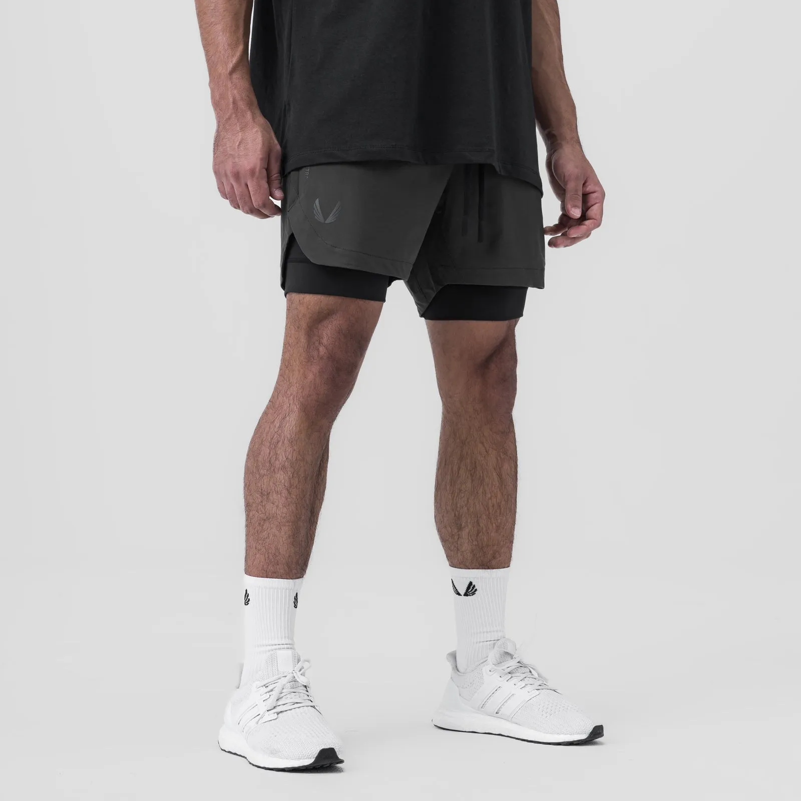 0865. Tetra-Lite? 5" Liner Short - Space Grey "Wings"/Black Machine-washable