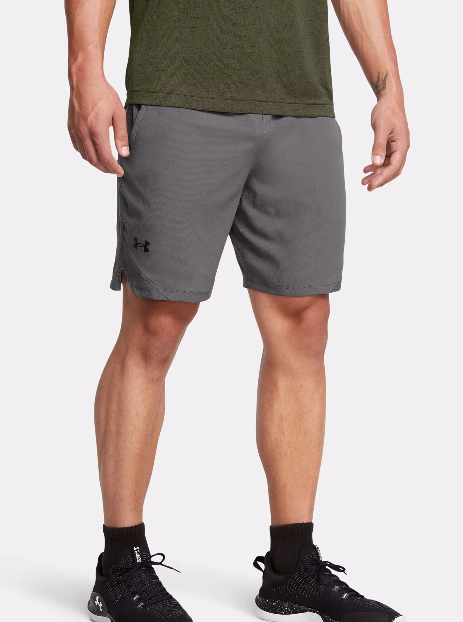 Vanish Woven 8in Shorts Adjustable Waist holiday apparel