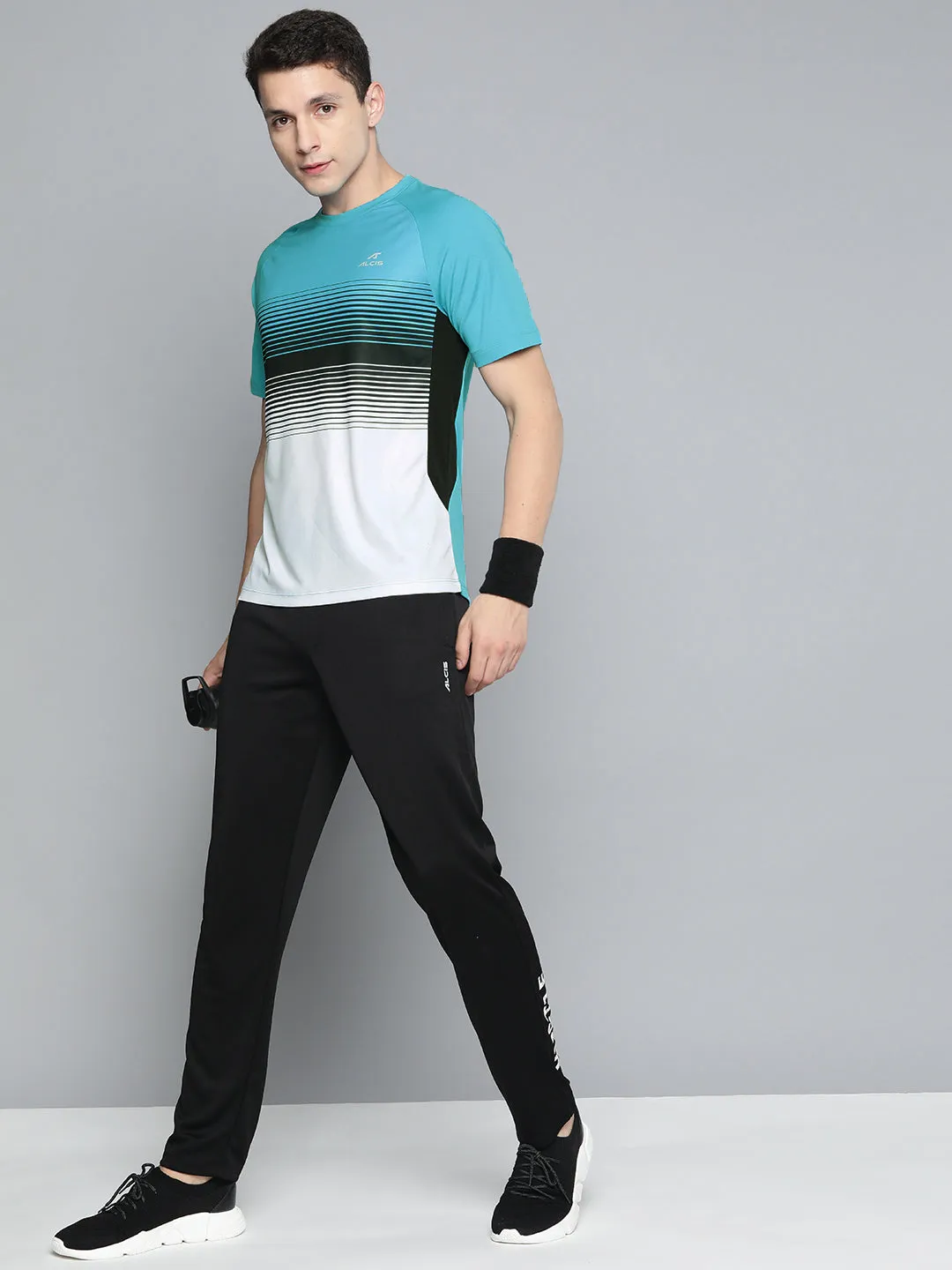 Alcis Men Striped Dry Tech Slim Fit T-shirt Travel Core Saga Fit