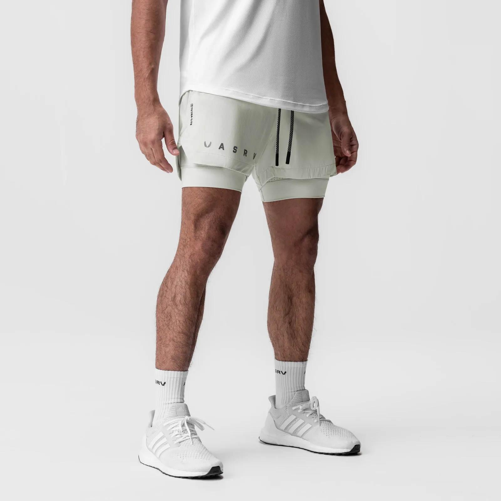 Fitness Enthusiast 0865. Tetra-Lite? 5" Liner Short - Stone "Reflective Classic"
