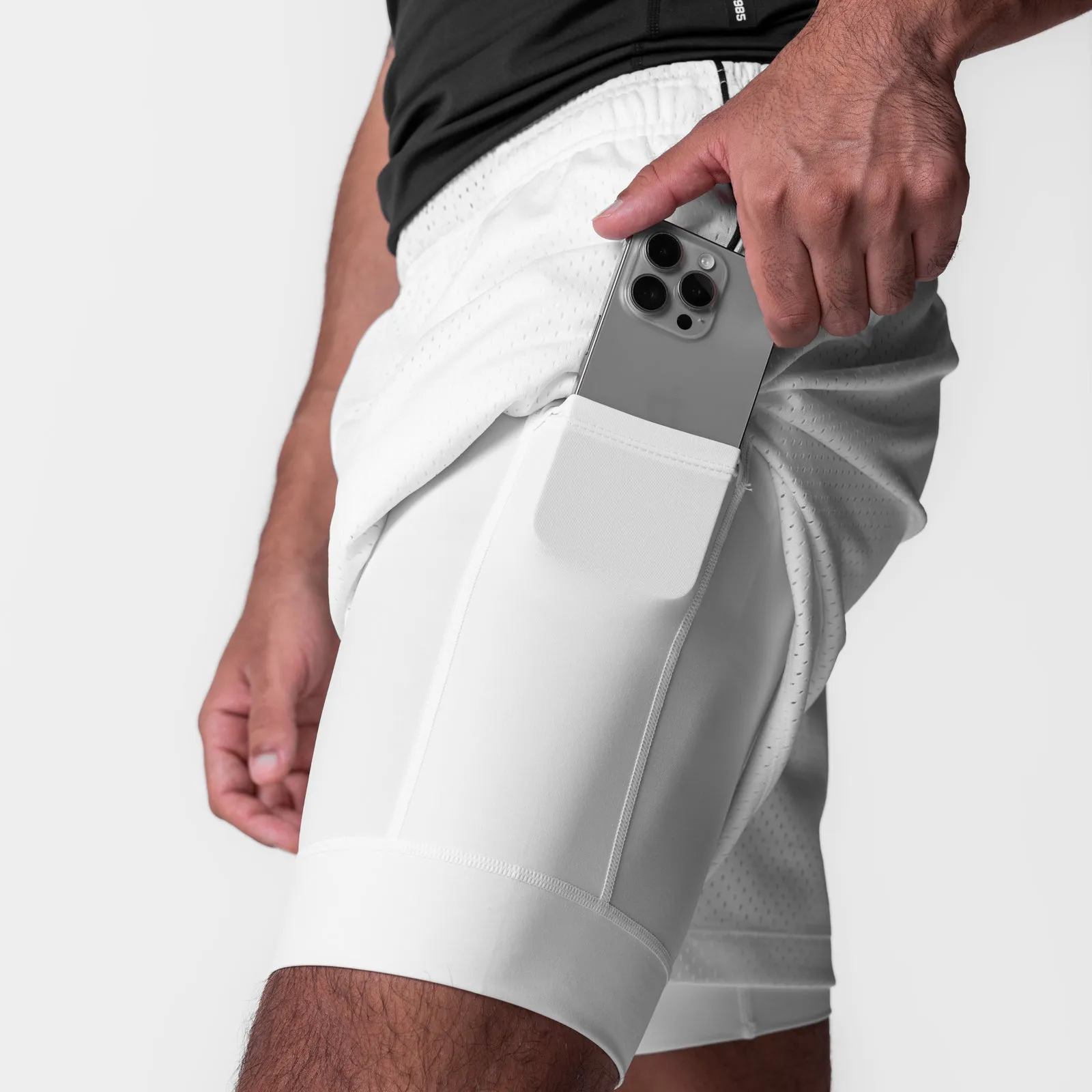 0991. Ion-Mesh 5" Liner Short - White Polyester shorts