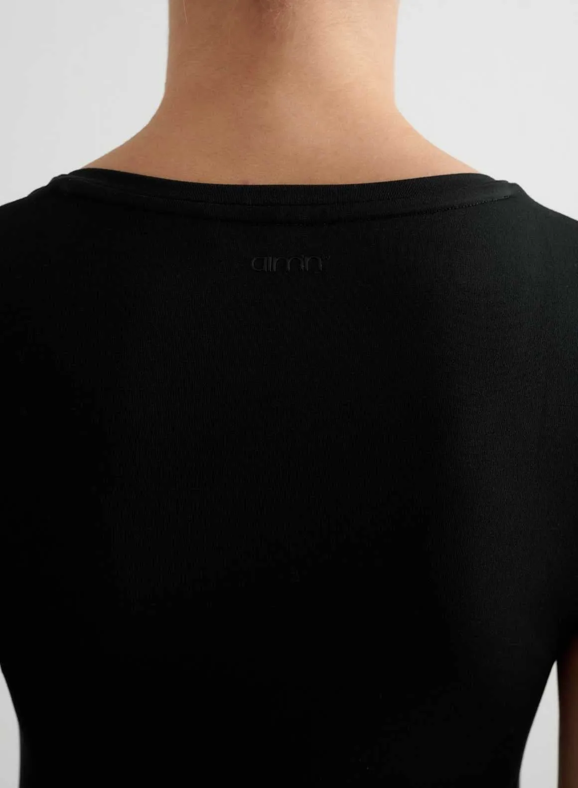 Black Soft Basic V-Neck Short Sleeve Light Fashion
