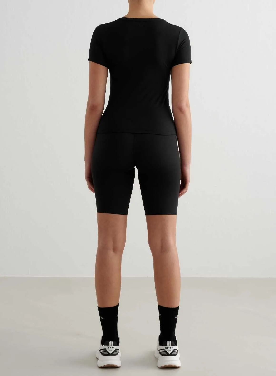 Black Soft Basic V-Neck Short Sleeve DoubleStitched Seams