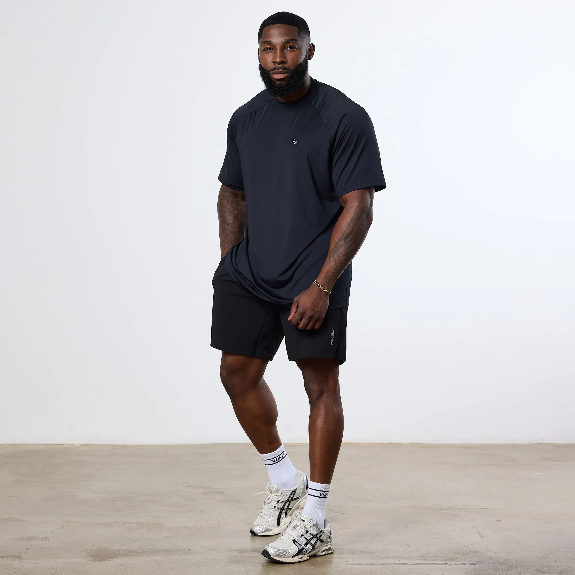 Stretch Jersey Knit Hypoallergenic fabric Vanquish Essential Black Performance Oversized T Shirt