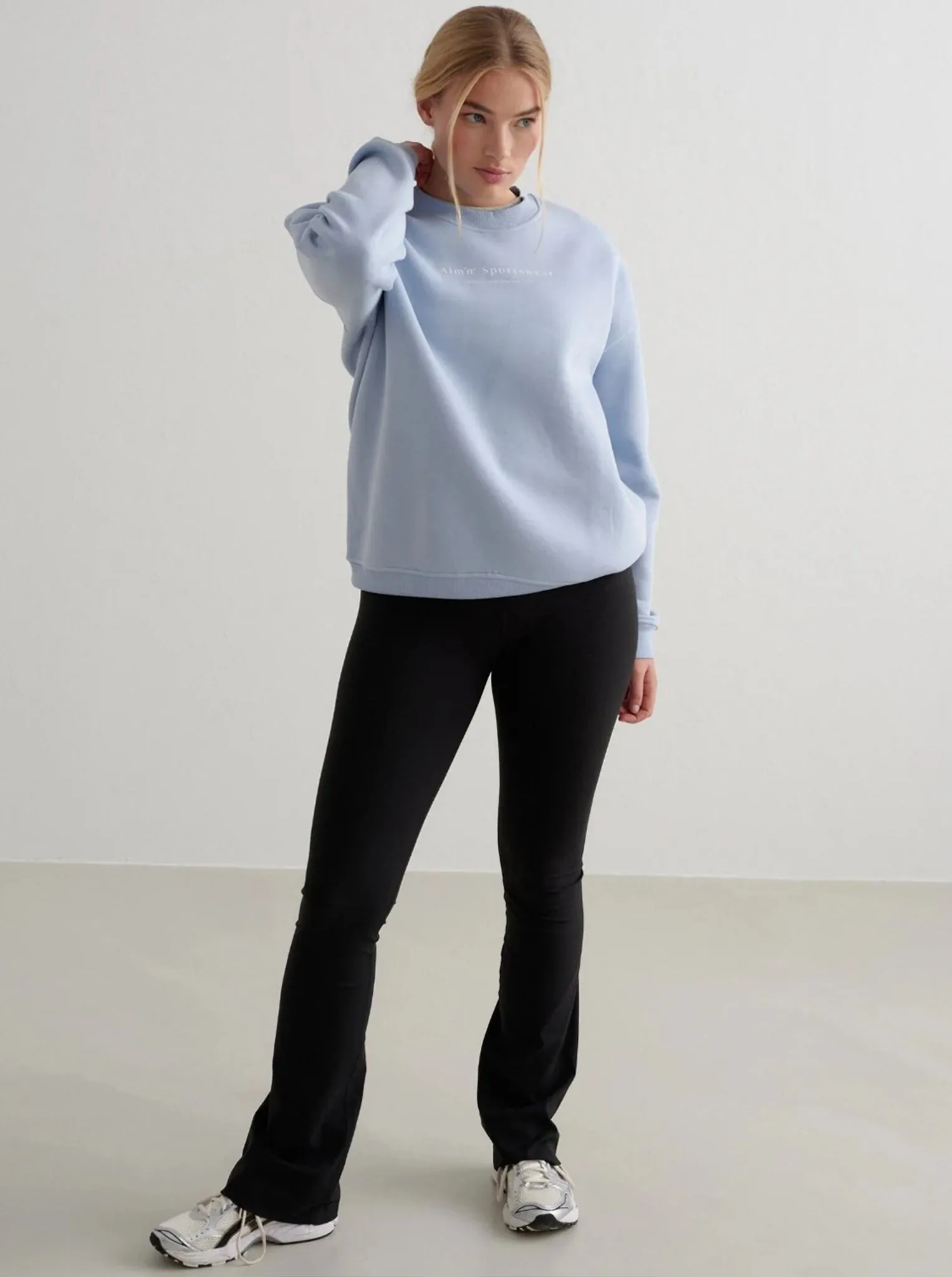 Cloudy Blue Serif Sweatshirt sophisticated appearance Recycled materials