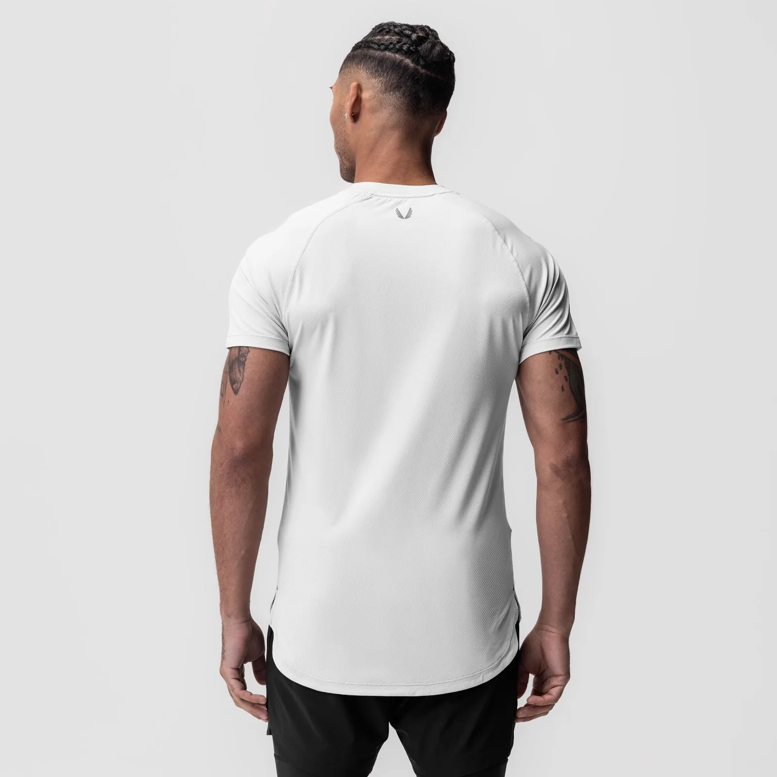 Smooth Seam Technology 0660. AeroSilver? Established Tee - White "ASRV"