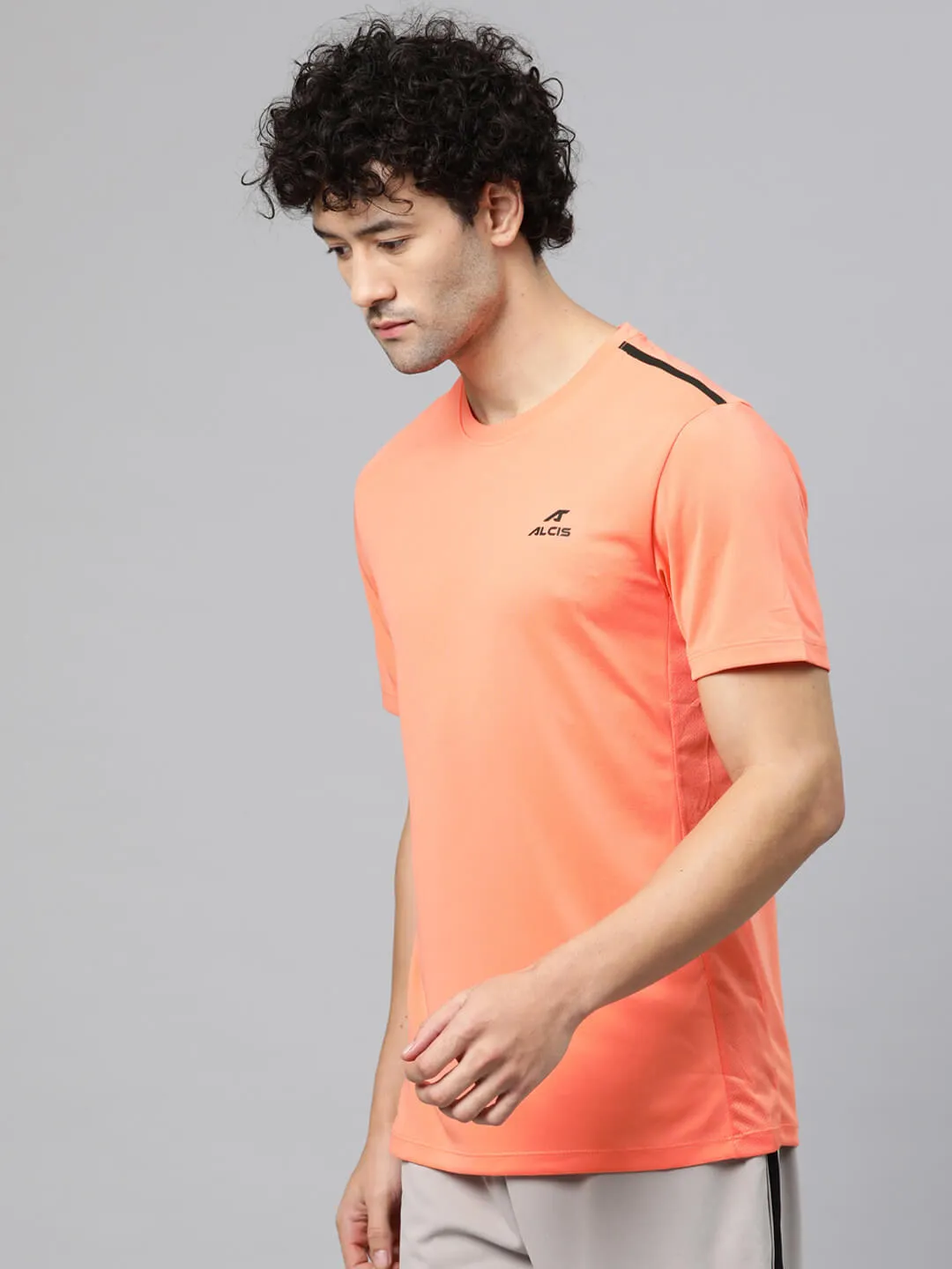 Alcis Men Brand Logo Printed Anti Static Slim Fit T-shirt Holiday Ease Web Glow