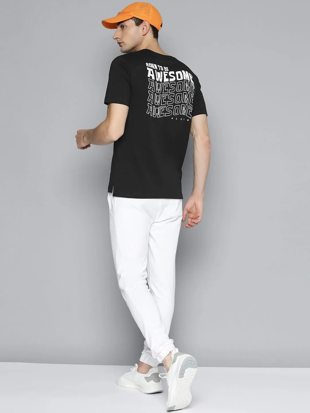 Alcis Men Black Typography Printed Slim Fit T-shirt Quiet Core