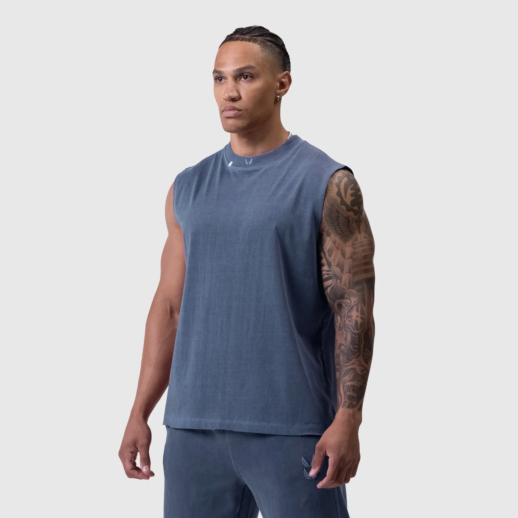 horizontal 0807. Tech Essential? Relaxed Cutoff - Faded Navy