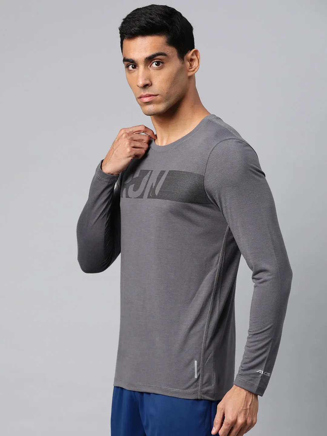 Alcis Men Typography Printed Full Sleeves Running T-shirt EcoFriendly Textiles
