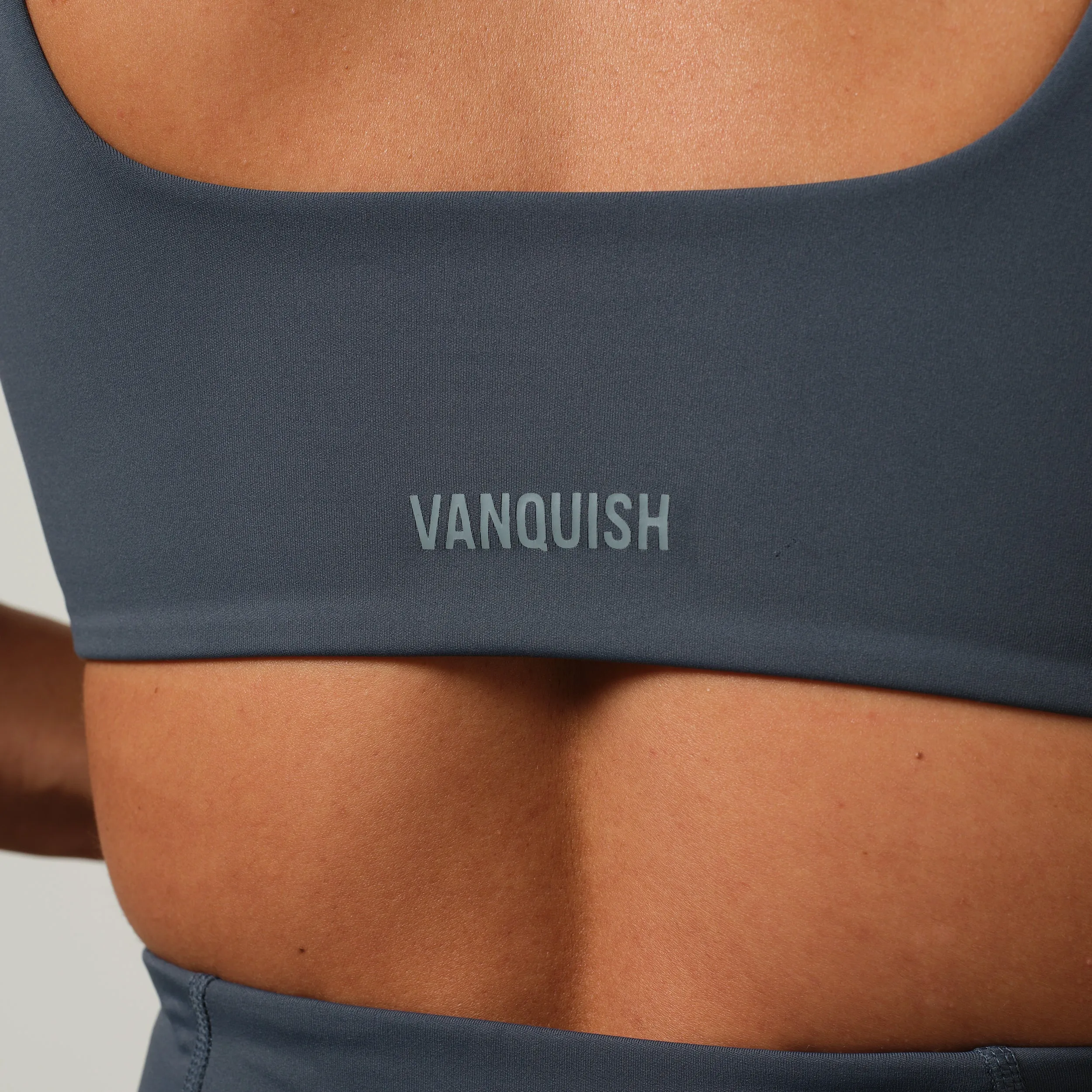 Turtleneck VANQUISH ENHANCE STEEL BLUE TWIST FRONT BRA