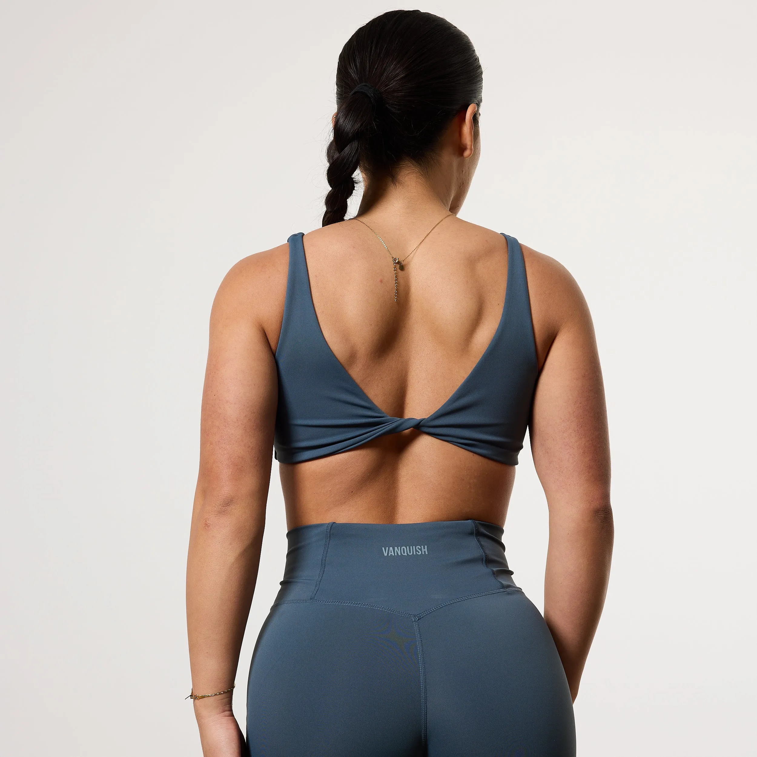 VANQUISH ENHANCE STEEL BLUE TWIST FRONT BRA Snapped seams