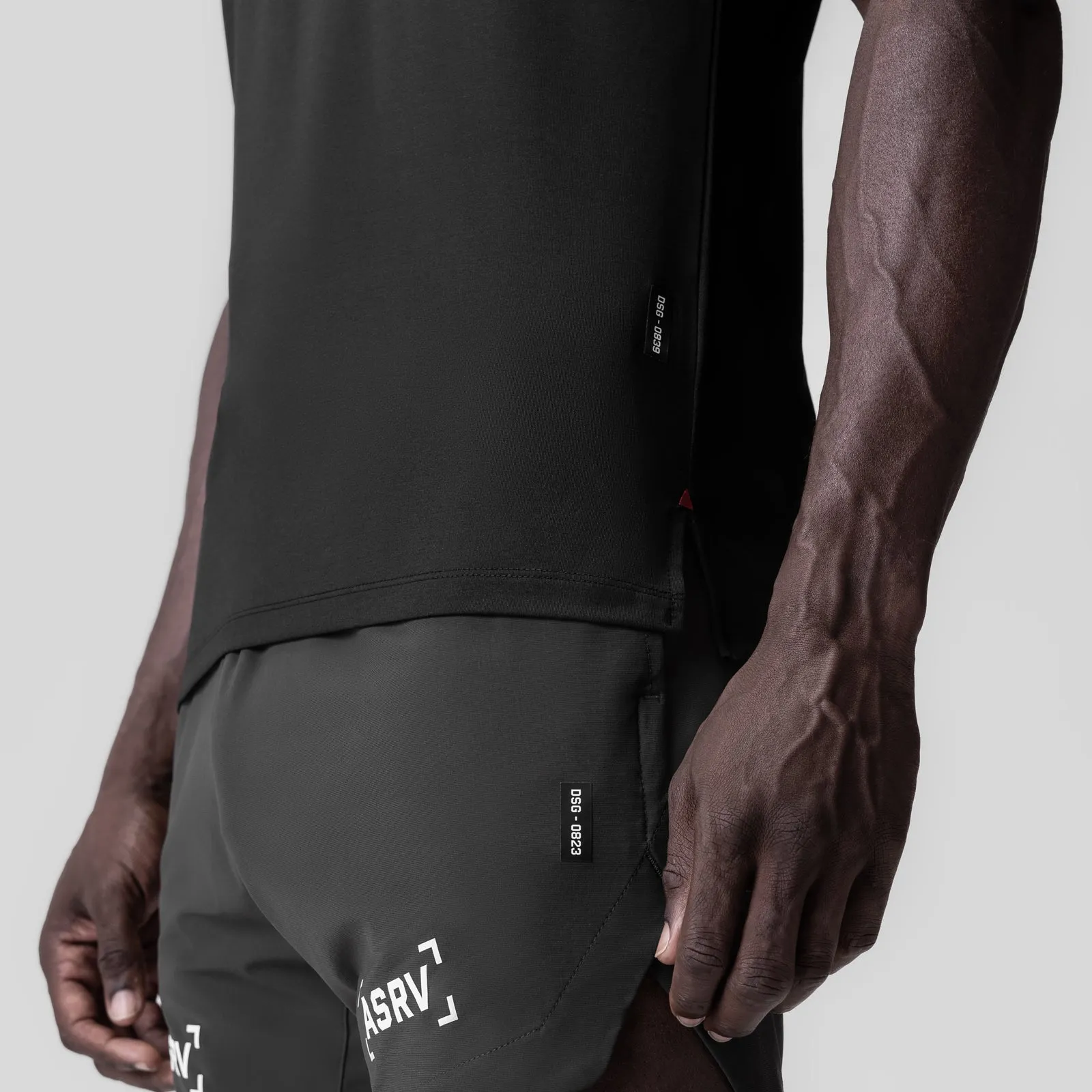 0839. 3D-Lite? 2.0 Lycra? Fitted Tee - Black "OTWR Block" Active Trend Look