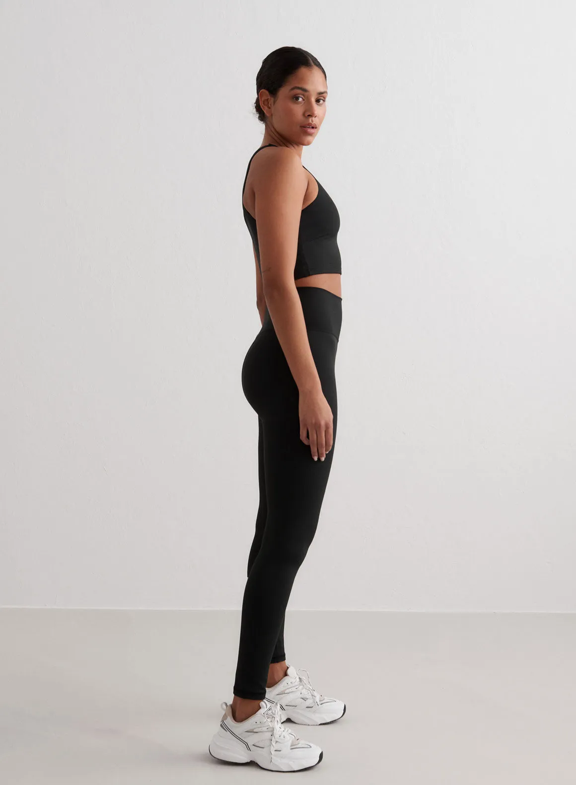 Petite Size Ultra Light Black Edge Core Tights