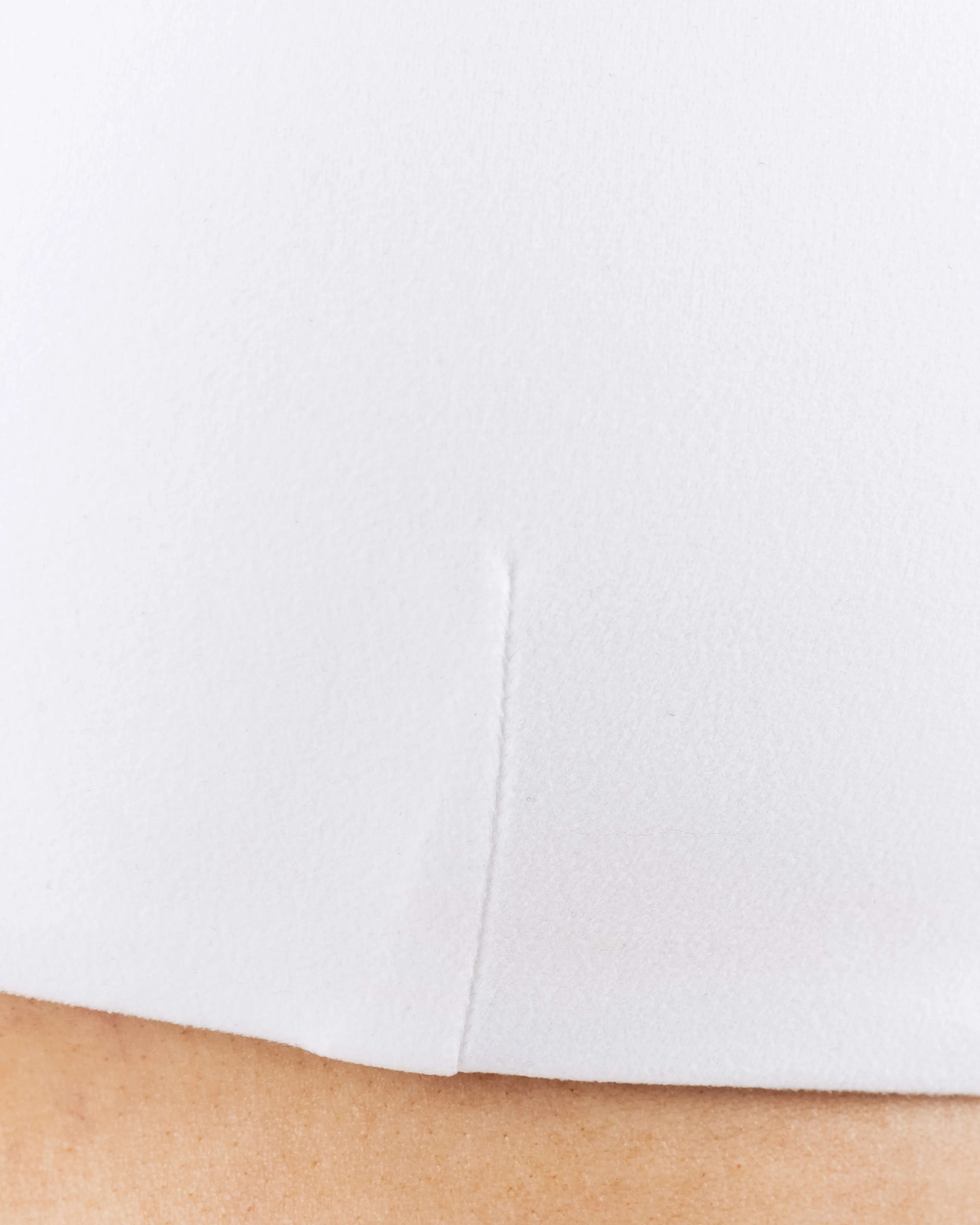 Olivia Sculpt Bra - White Invisible stitching Breathable fabric