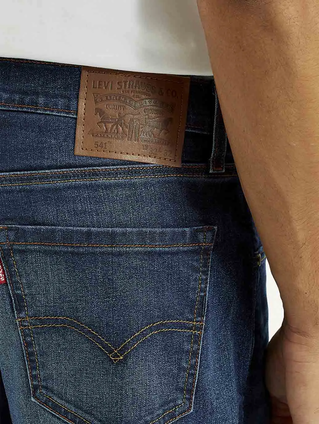 Travel Essential Everyday Fashion Men's 541 Indigo Athletic Tapered Fit Mid Rise Jeans