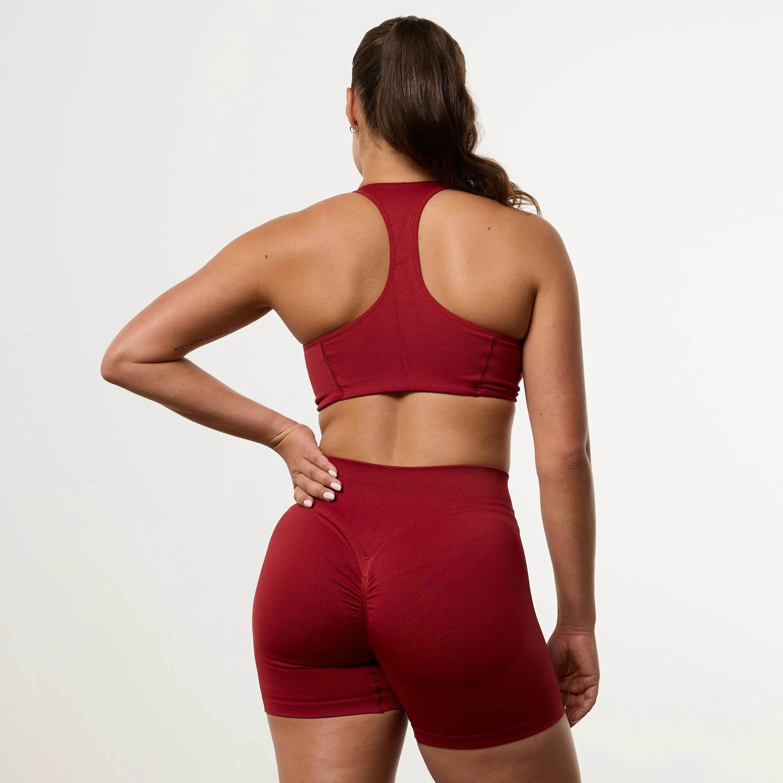 Warm-up Vanquish Elevate V2 Scarlet Red Seamless Twist Front Bra