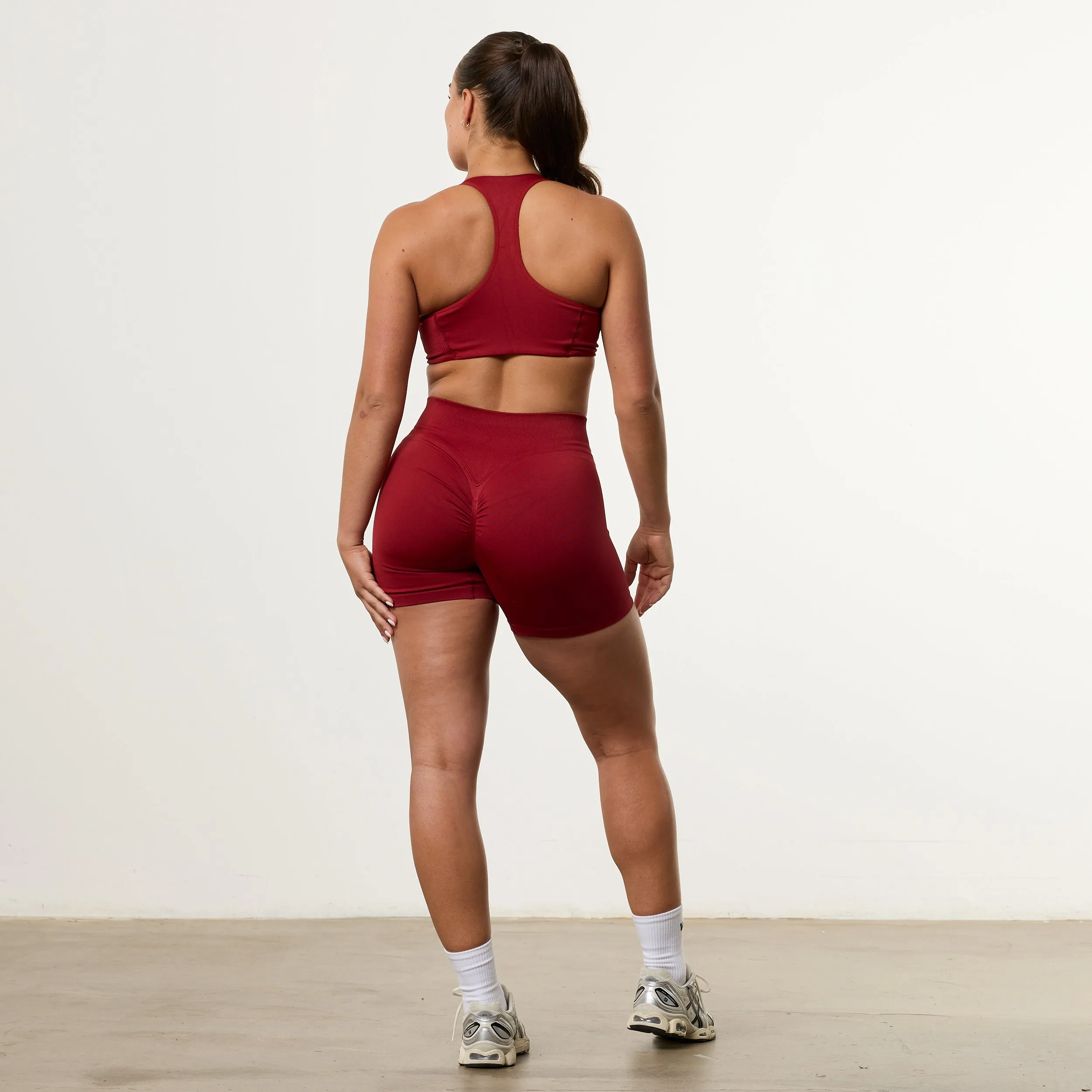 Easy Closure Vanquish Elevate V2 Scarlet Red Seamless Twist Front Bra