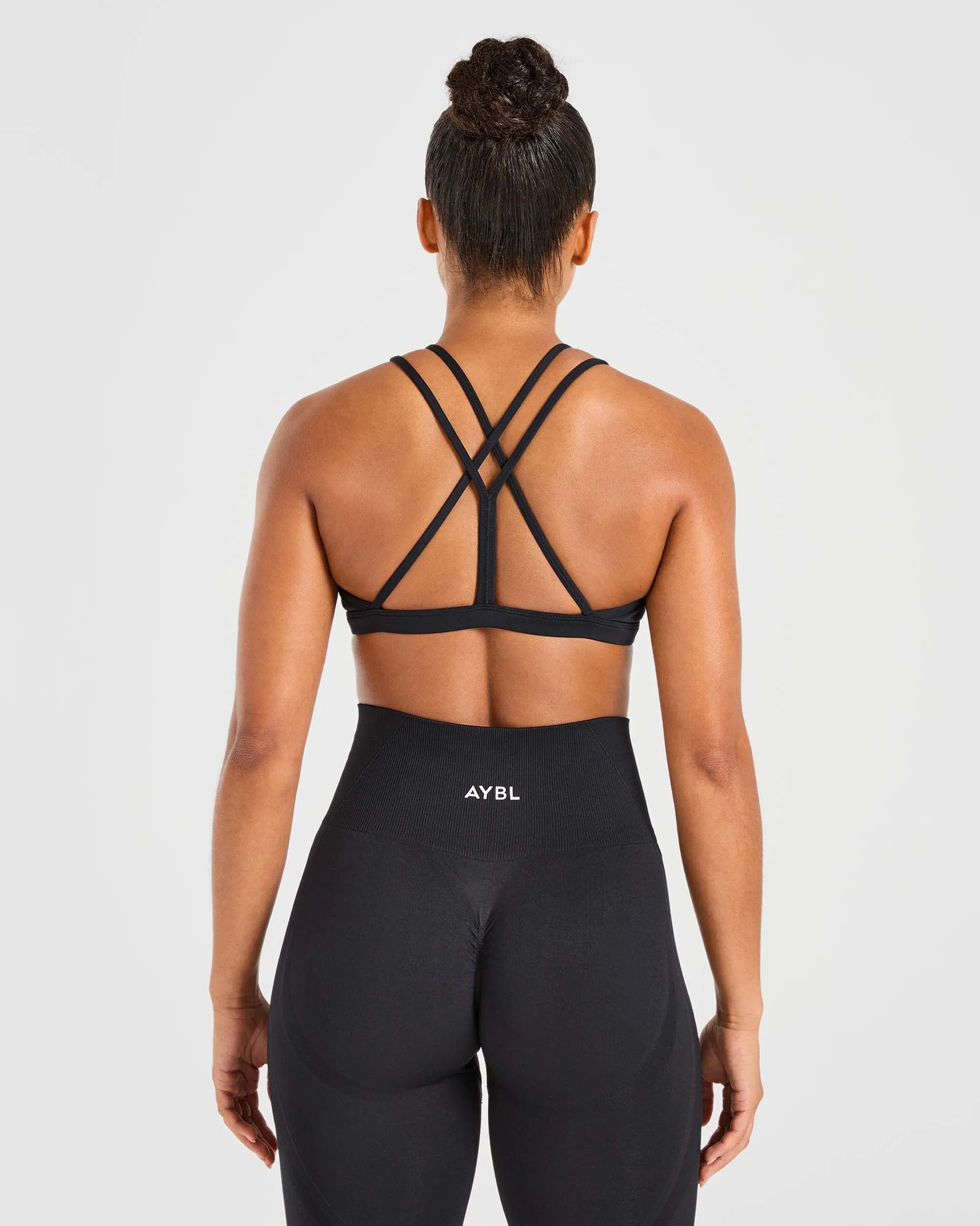 Essential Strappy Sports Bra - Black Smooth Lining Seam-Free Construction