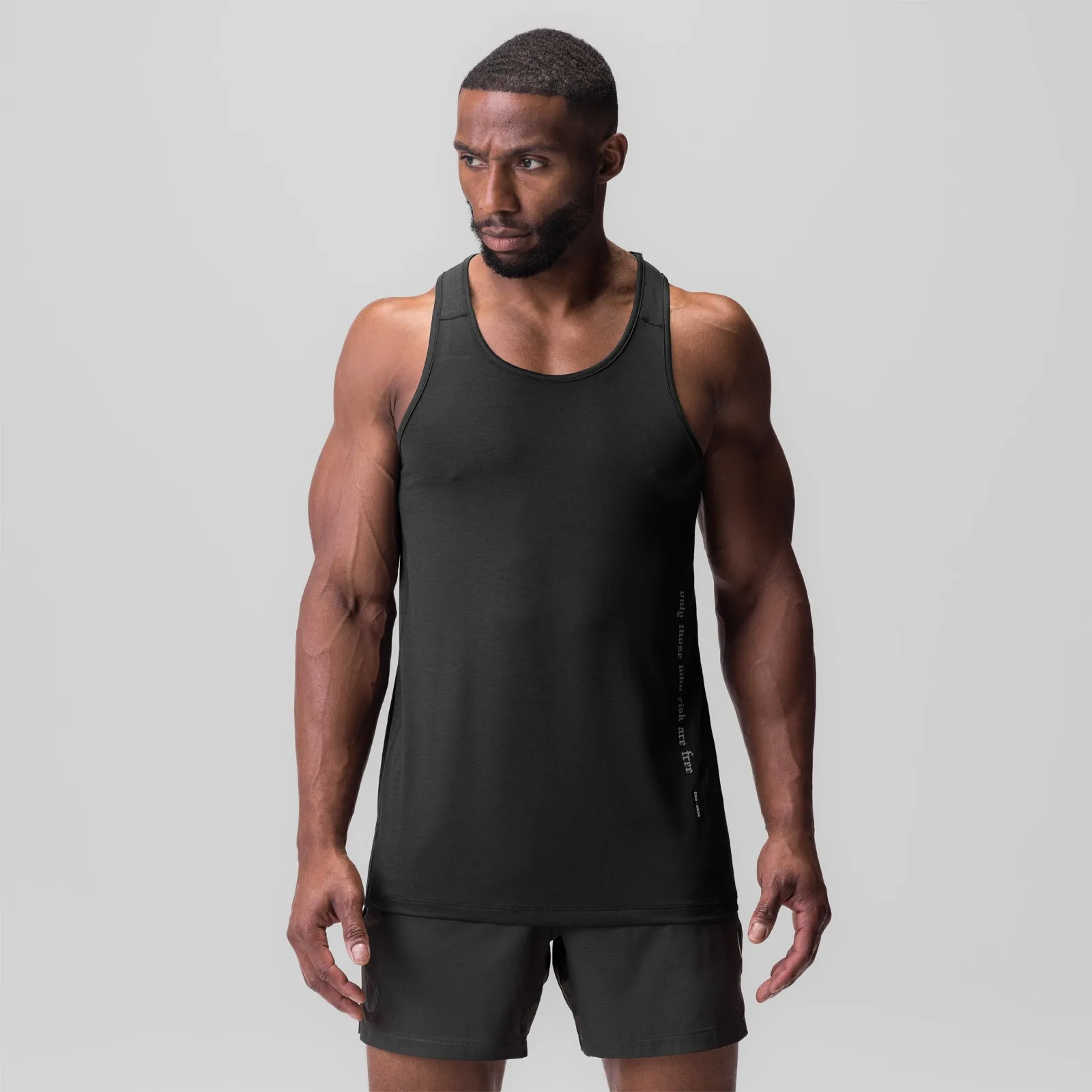 0834. 3D-Lite? 2.0 Training Singlet - Black "OTWR" low pressure situation