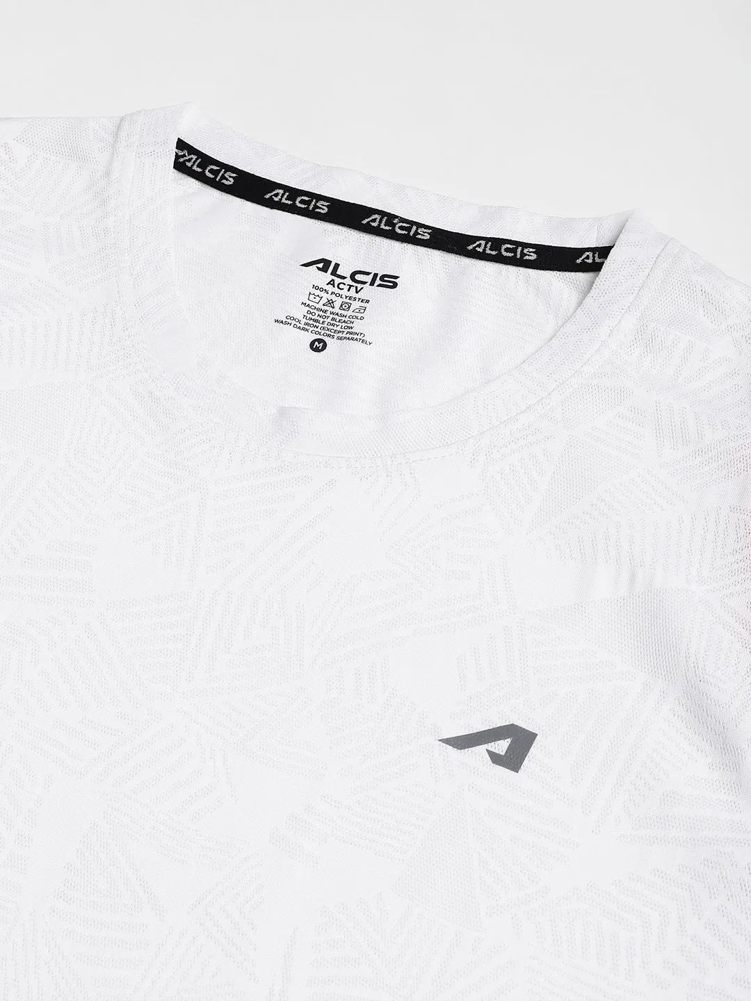 Alcis Men White Jacquard Mesh Anti-Static Slim-Fit Round Neck Training T-Shirt Quiet Luxury