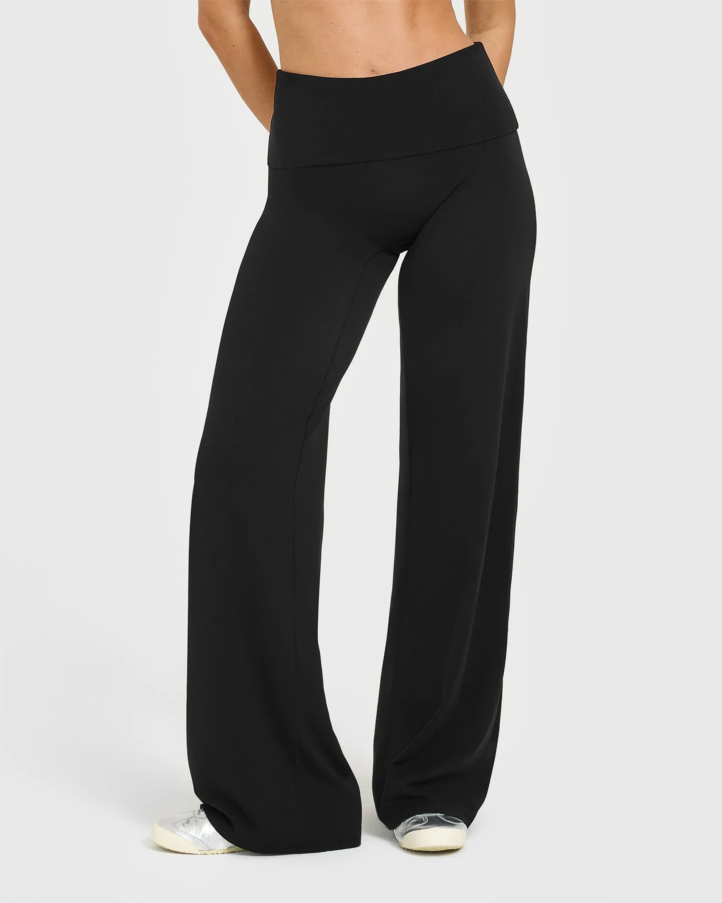 Body Shaping Travel Enthusiast Energy Pulse SoftMotion? Fold Over Straight Leg Bottoms | Black
