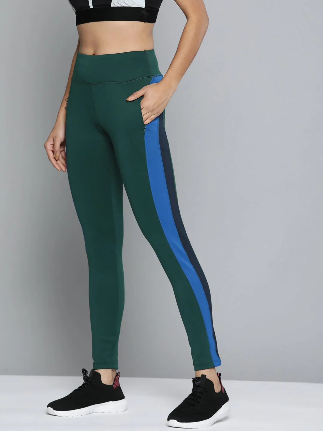 easy pull Alcis Women Green & Blue Solid Tights