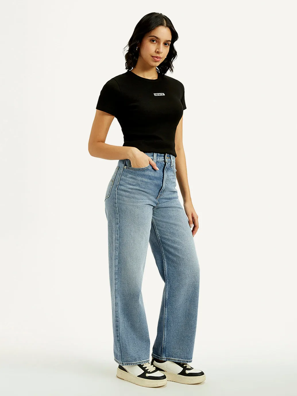 Essential Look Women's Light Indigo Loose Fit High Rise Jeans