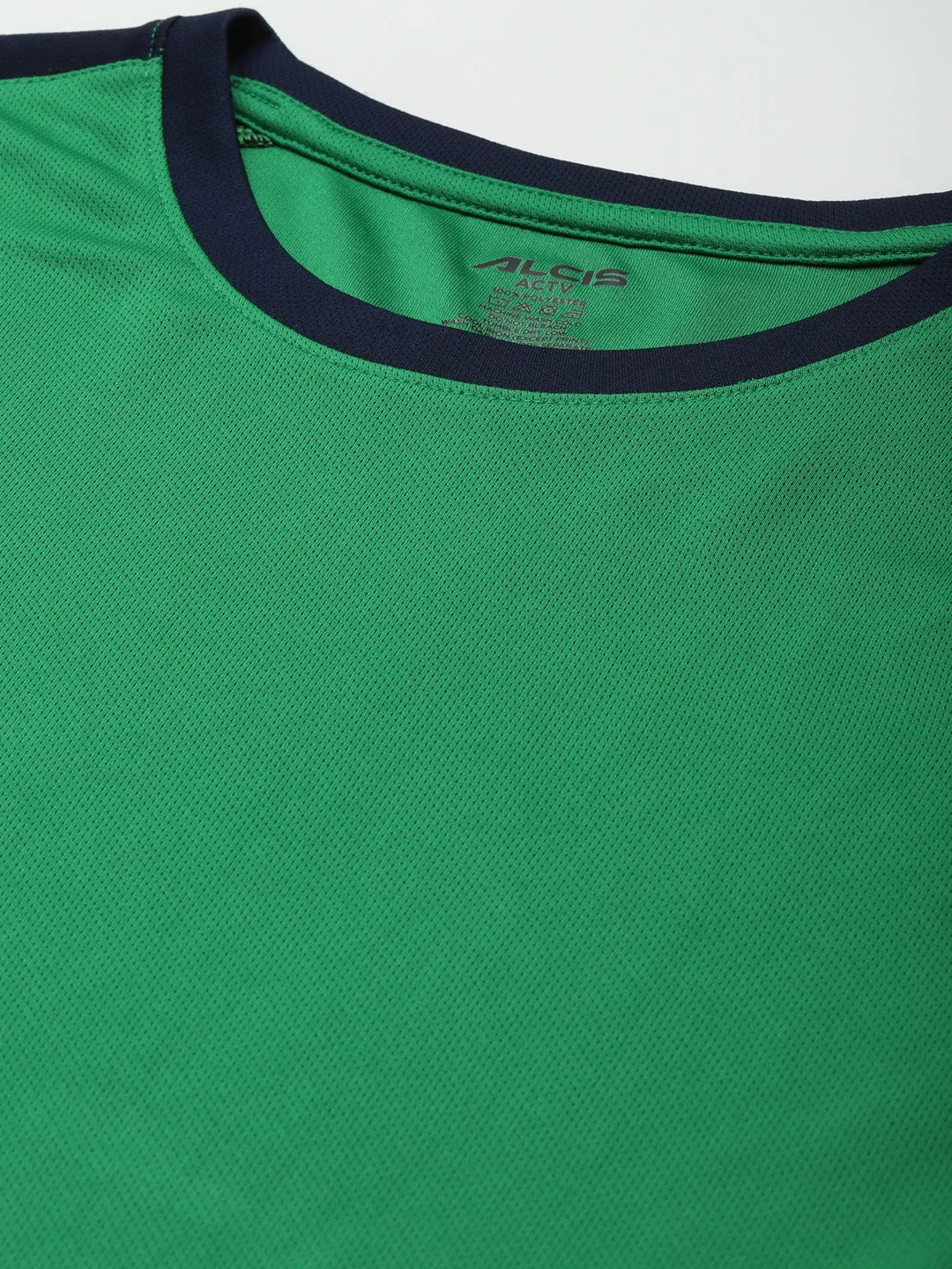 Alcis Men Green Printed Slim Fit T-shirt QuickReleaseClosures Digital Core