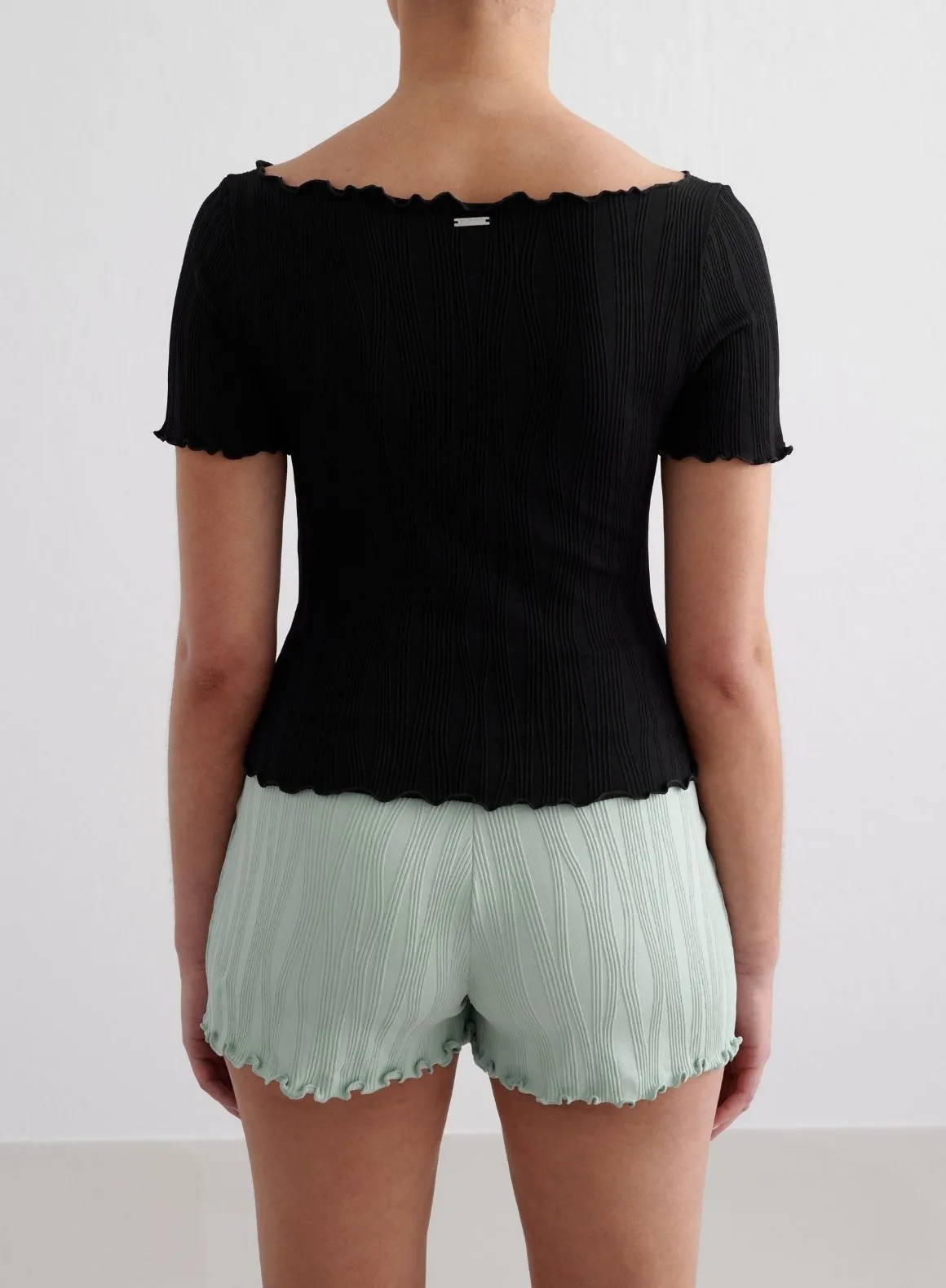 Black Tulip Short Sleeve Top Weekend Fashion Street Comfort
