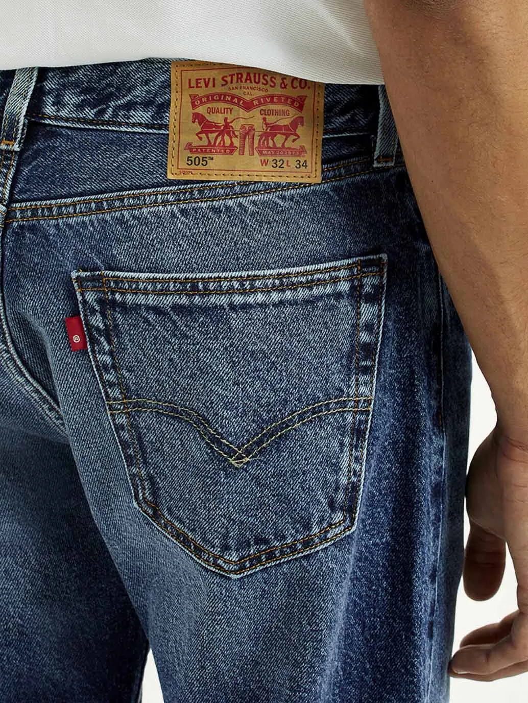 Men's 505 Indigo Straight Fit Mid Rise Jeans Comfortable Outfit