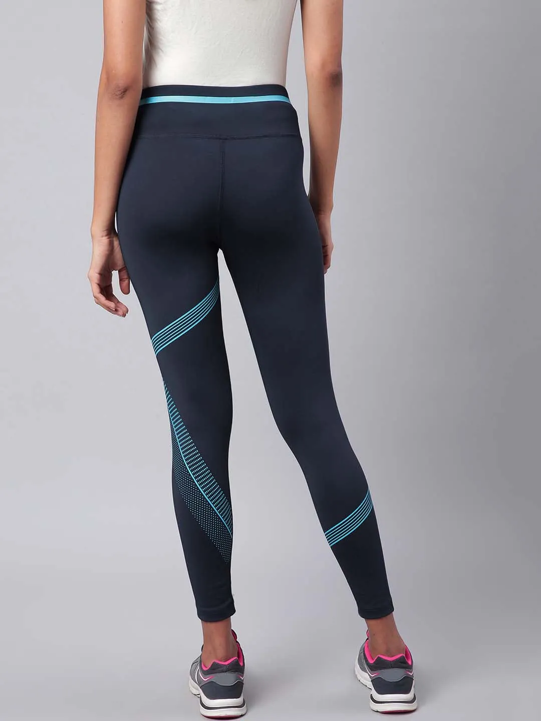 Subtle Curve Alcis Women Navy Solid Training Tights